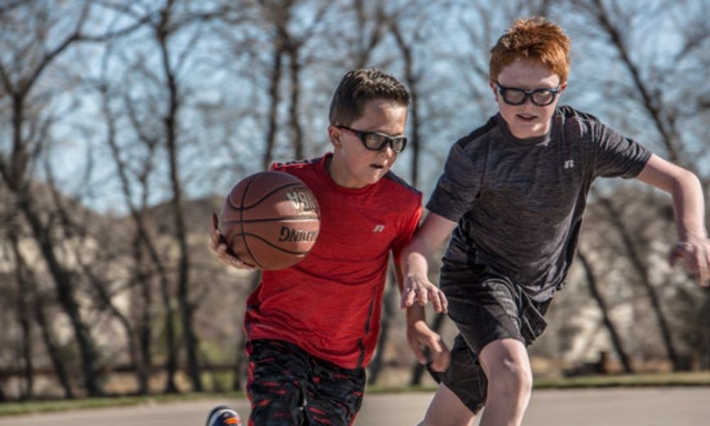 Sports Goggles Vs. Sports Glasses: What Is the Difference?